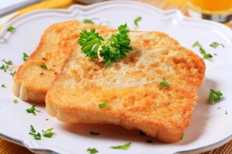 High protein French toast for breakfast: Easy recipes to follow