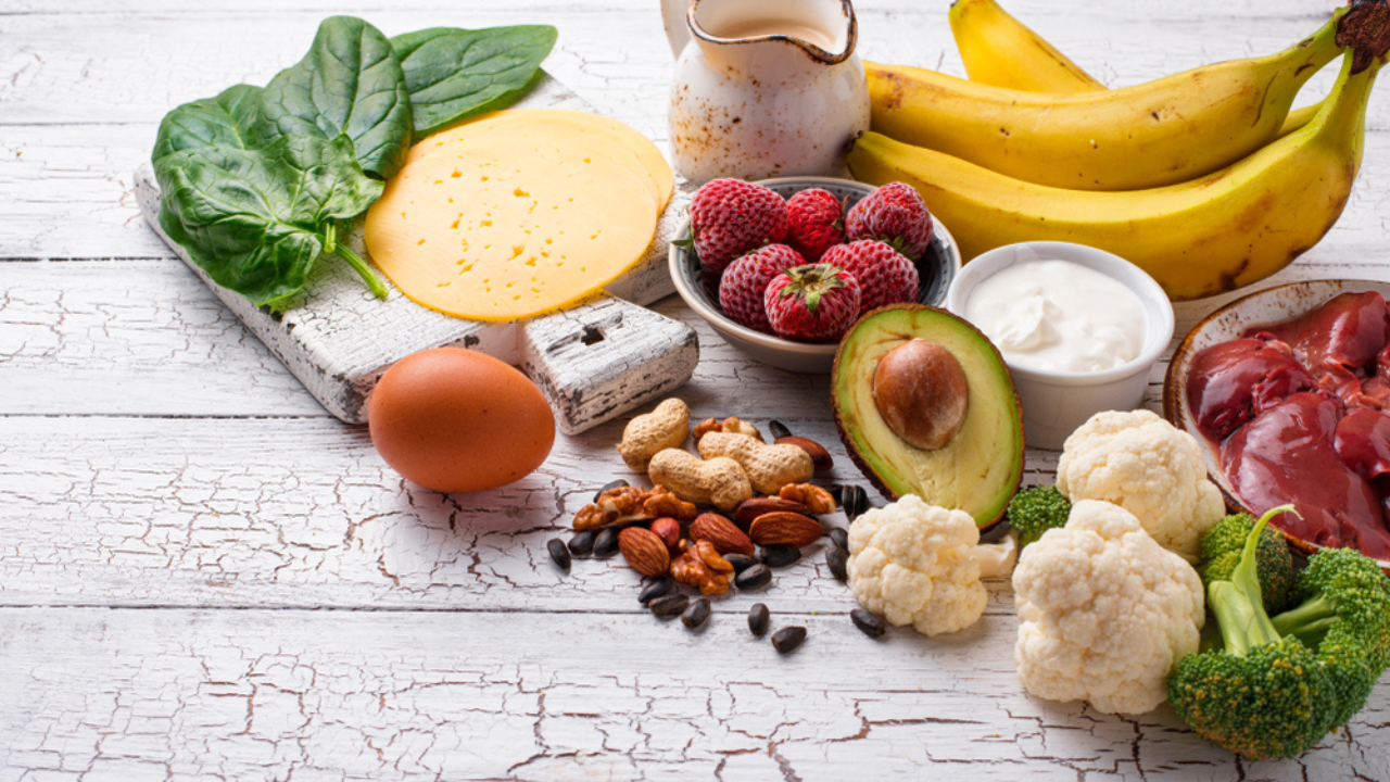 13 Best February Foods for Healthier Skin and Hair