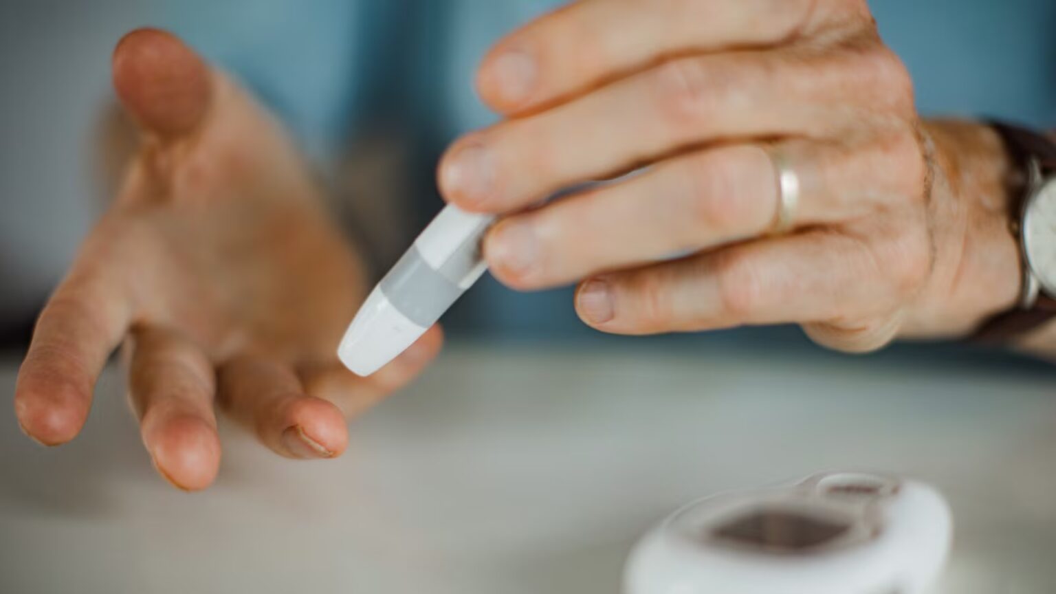 Can you check cholesterol levels at home? Cardiologist explains what works and what to trust