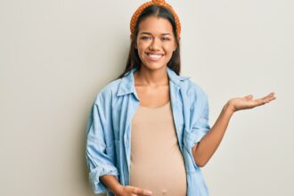 Why more women are choosing natural birthing today and how it can benefit both mother and baby