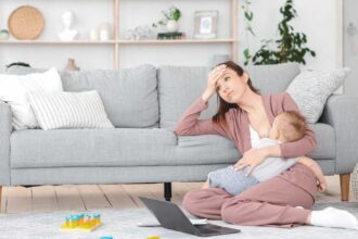 Breastfeeding and returning to work? 7 must-know tips for new moms