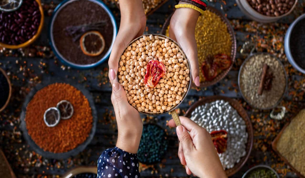 Chickpeas Benefits – Nutrition, Weight Loss & Recipes