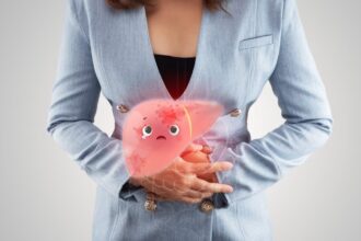 Fatty liver could be affecting your eyes too, expert warns