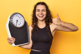 Long-term weight loss? Nutritionist explains why cutting calories alone rarely works